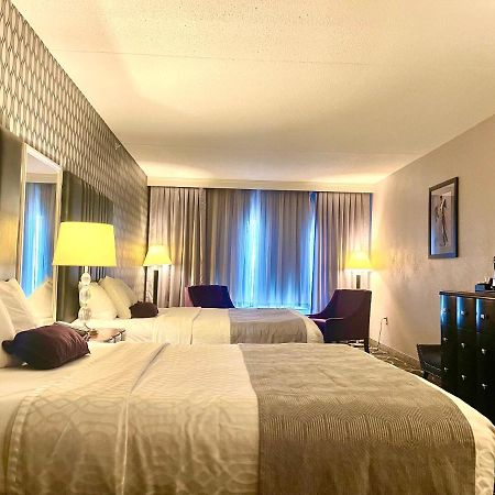 Park Manor Hotel คลิฟตันพาร์ค ภายนอก รูปภาพ A room at the hotel