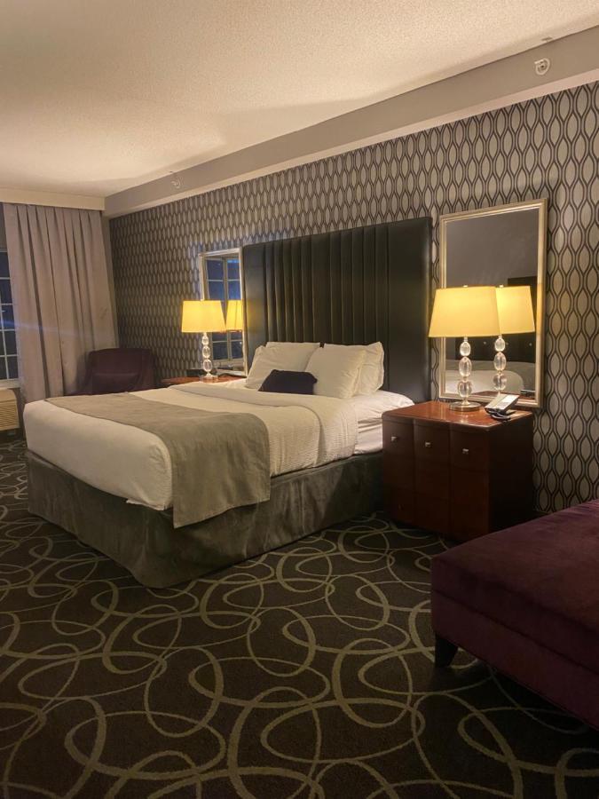 Park Manor Hotel คลิฟตันพาร์ค ภายนอก รูปภาพ A room at the Hotel Commonwealth