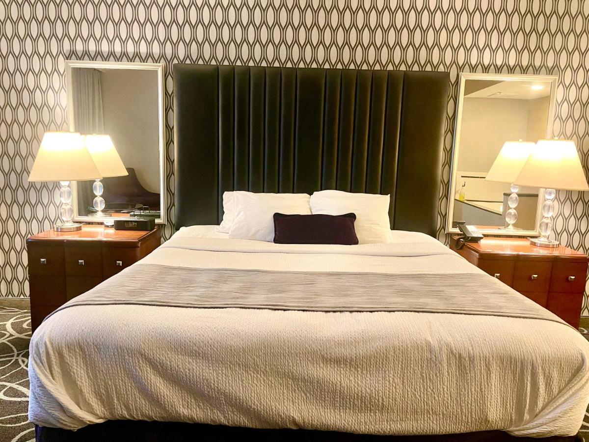 Park Manor Hotel คลิฟตันพาร์ค ภายนอก รูปภาพ A room at the hotel