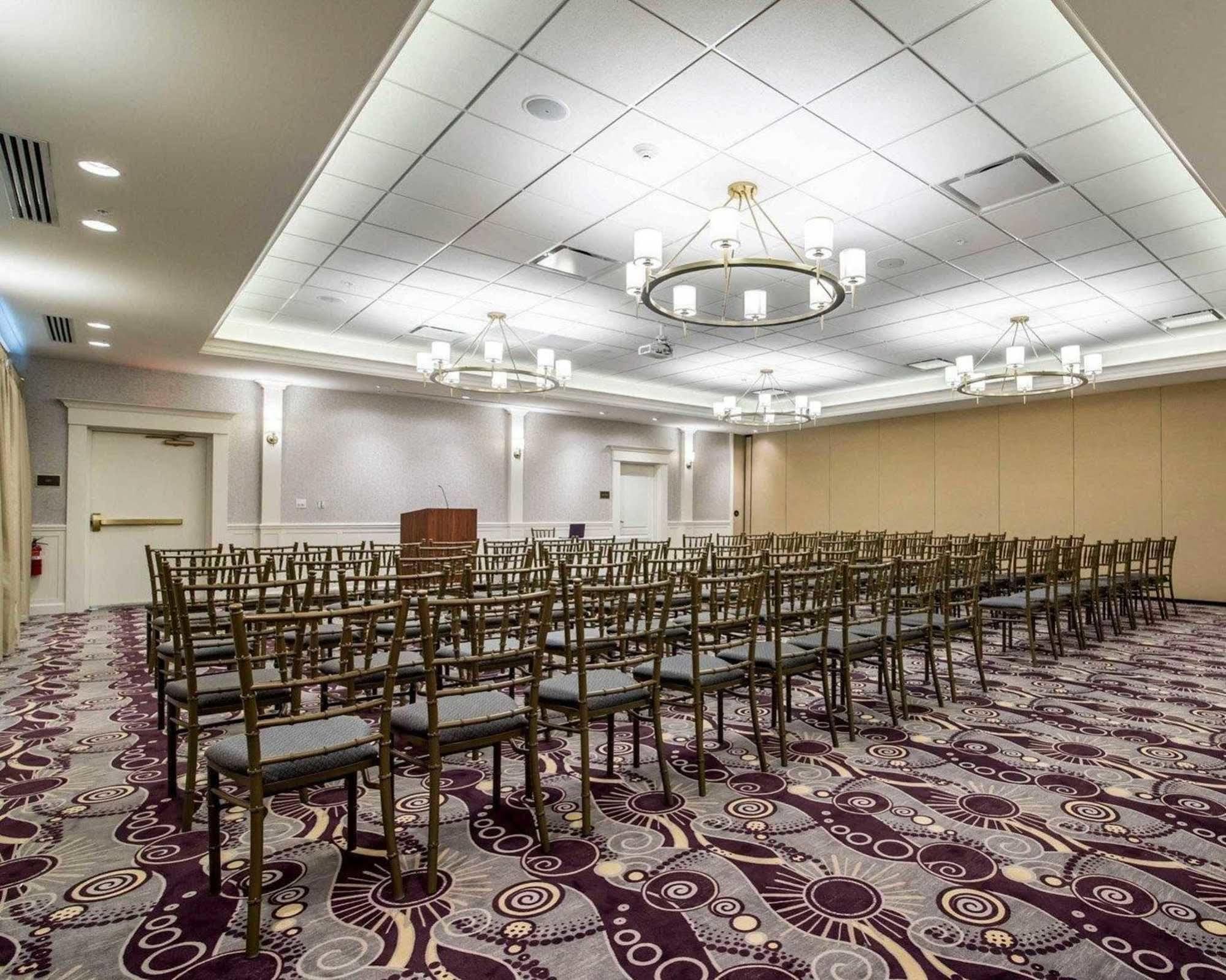 Park Manor Hotel คลิฟตันพาร์ค ภายนอก รูปภาพ The ballroom at the hotel