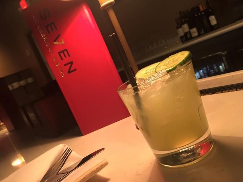 Park Manor Hotel คลิฟตันพาร์ค ภายนอก รูปภาพ A ginger beer