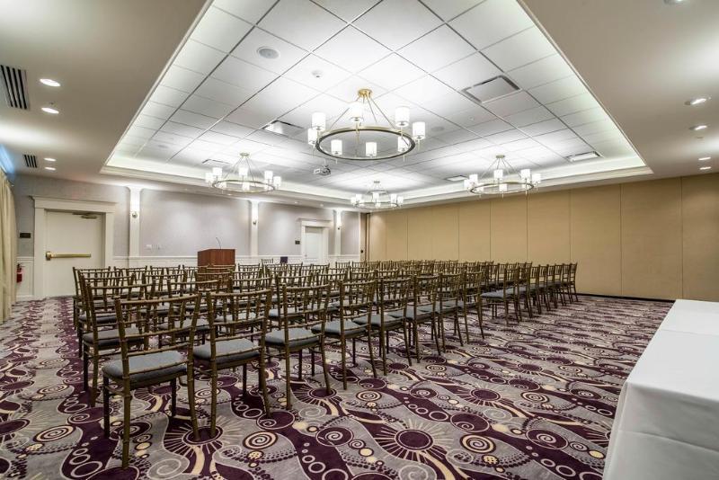 Park Manor Hotel คลิฟตันพาร์ค ภายนอก รูปภาพ The ballroom at the hotel